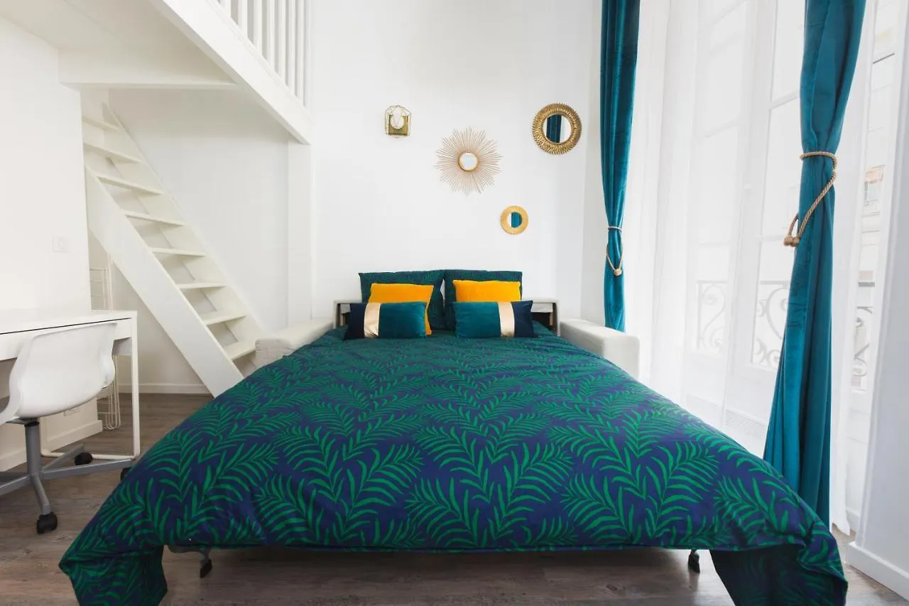 Loft Latin Apartment Paris
